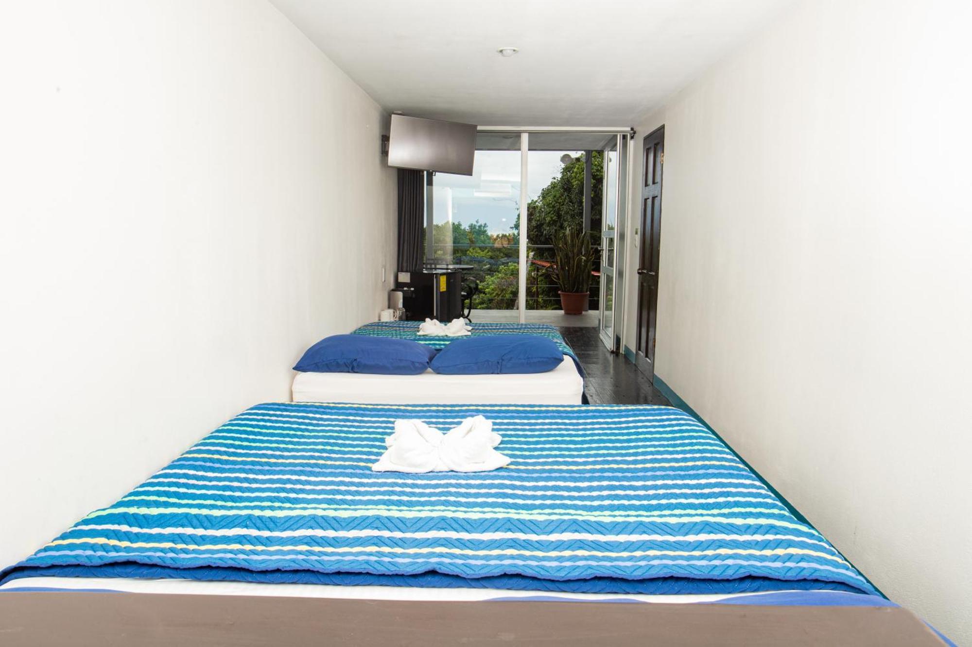 El Faro Containers Beach Hotel Manuel Antonio Exterior foto